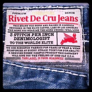 Rivet de cru jeans